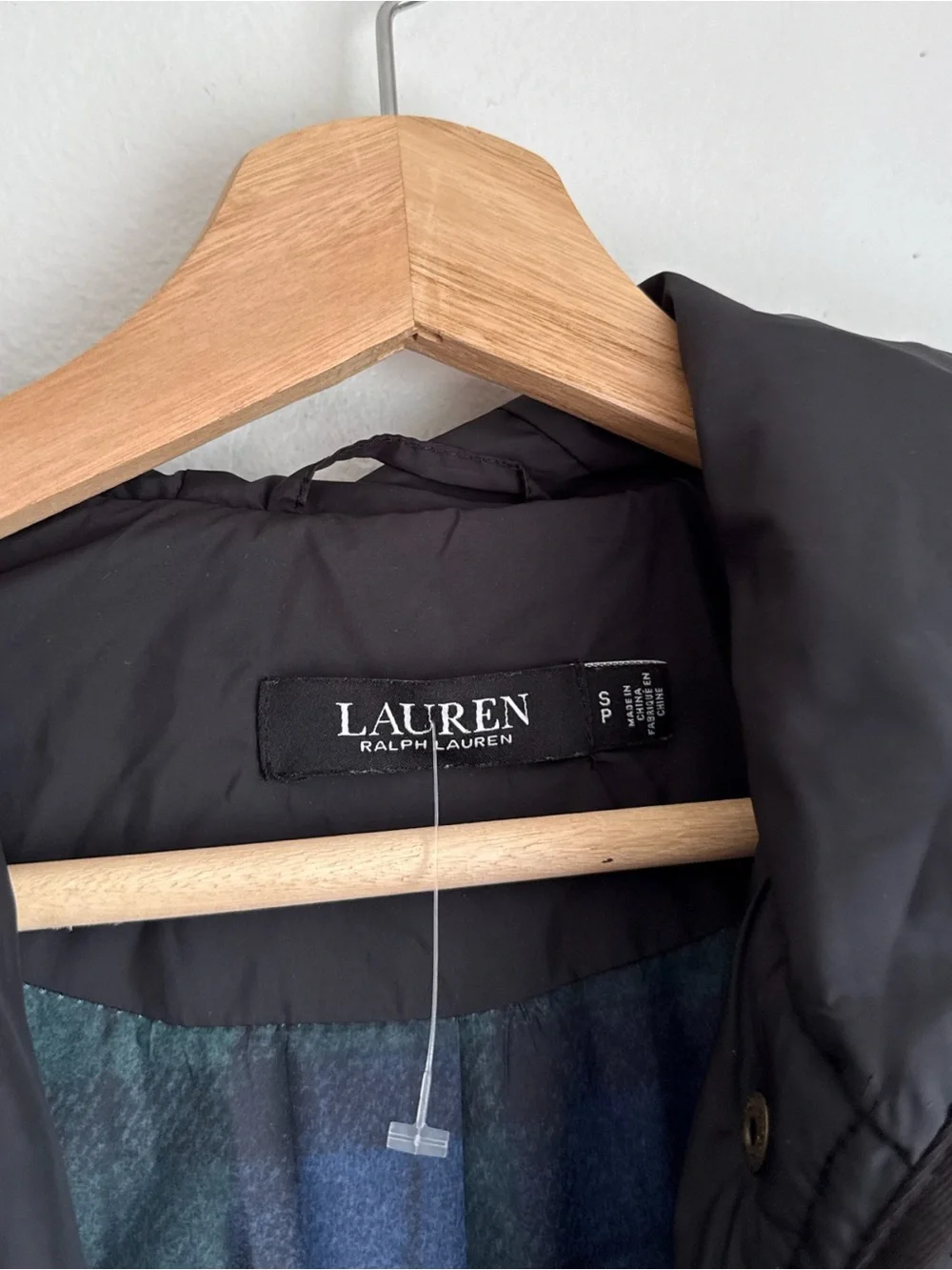 Ralph Lauren Black Label Crest-Patch Diamond-Quilted Hooded Coat in Black